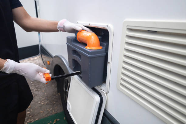 Portable Toilet Options We Offer in Barberton, WA